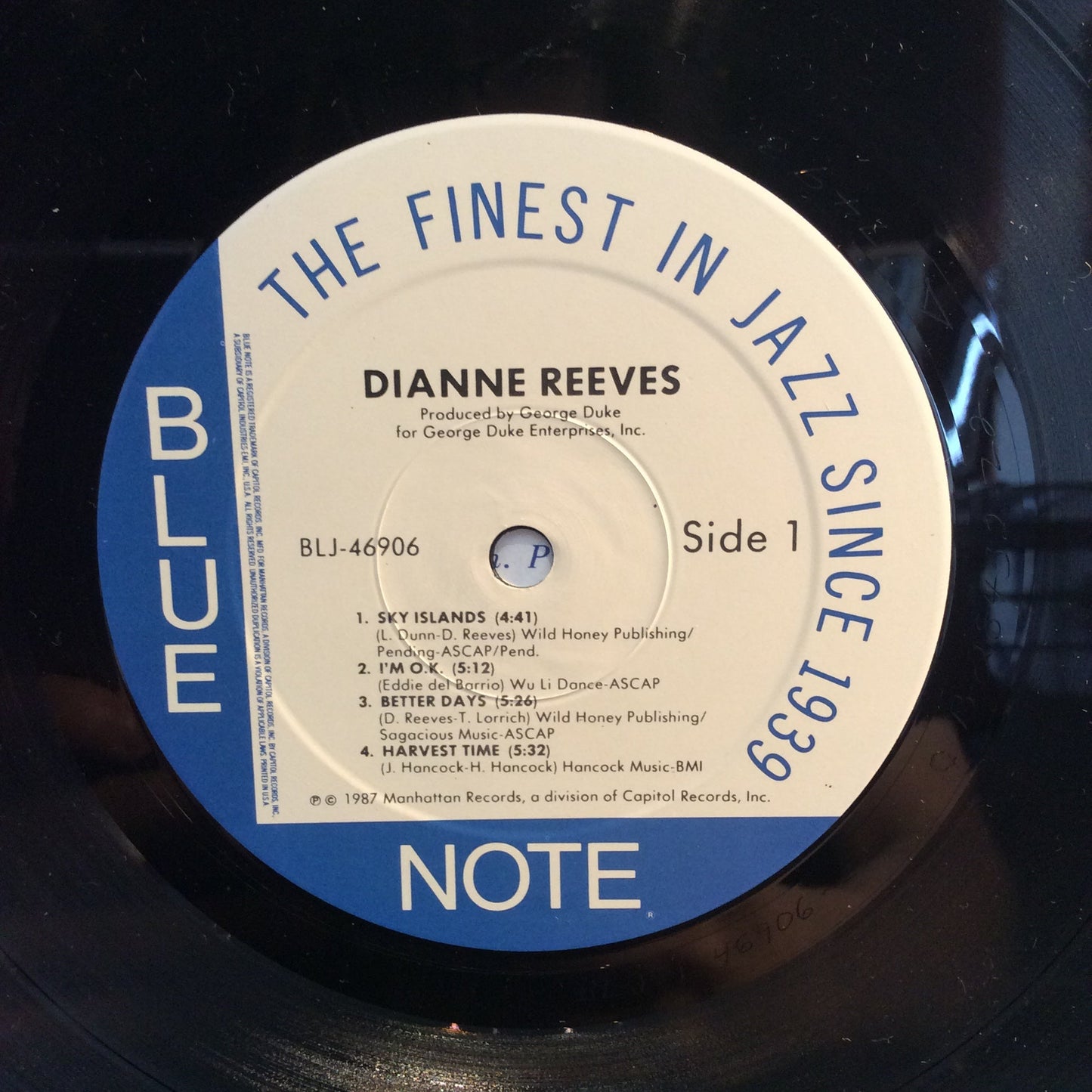 Dianne Reeves (VINYL) | Near Mint (NM) Near Mint (NM) Get Cheap Vinyl