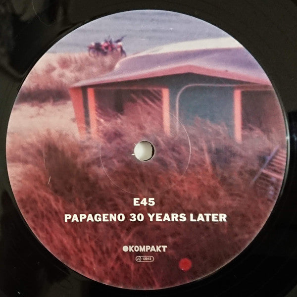 1983 (2xVINYL) | Mint (M) Mint (M) Get Cheap Vinyl