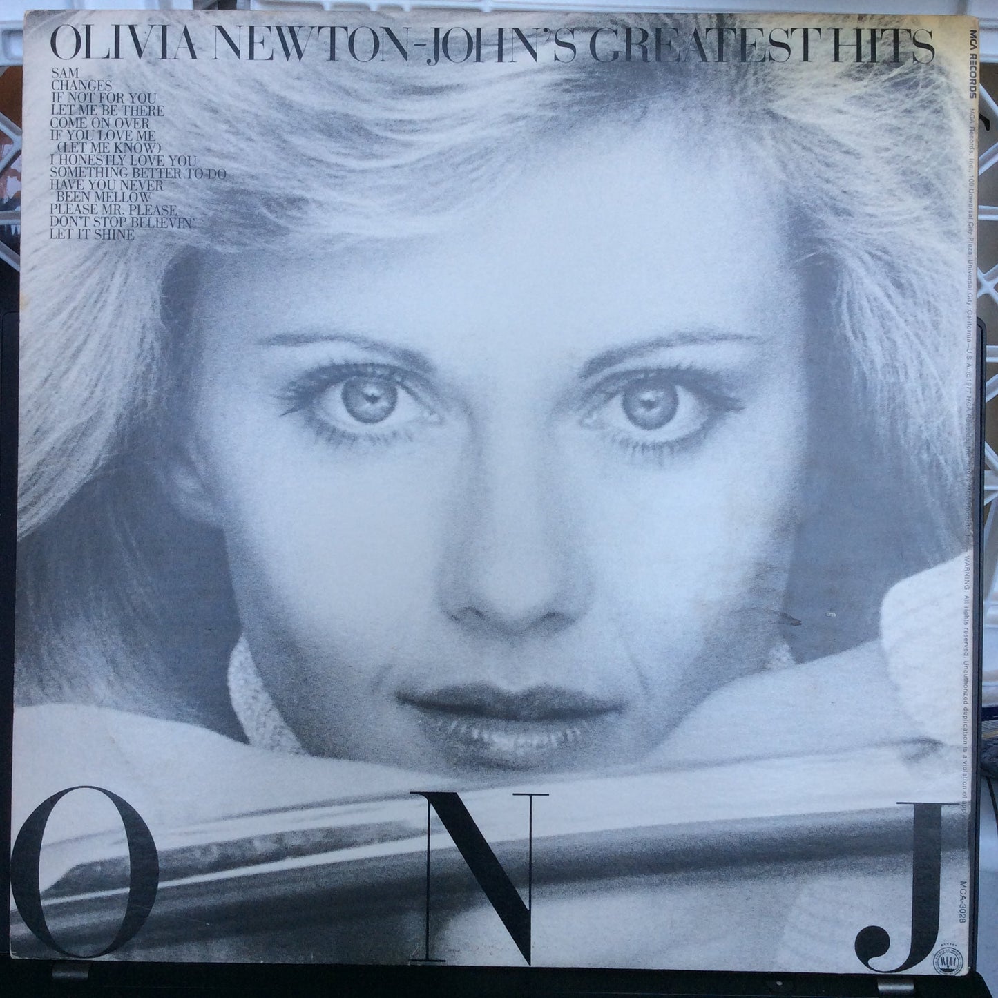 Olivia Newton-John's Greatest Hits (VINYL) | Excellent+ (EX+) Excellent (EX) Get Cheap Vinyl