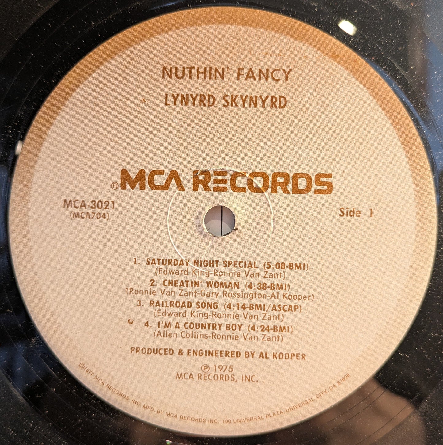 Nuthin' Fancy (VINYL) | Very Good Plus (VG+) Near Mint (NM) Get Cheap Vinyl