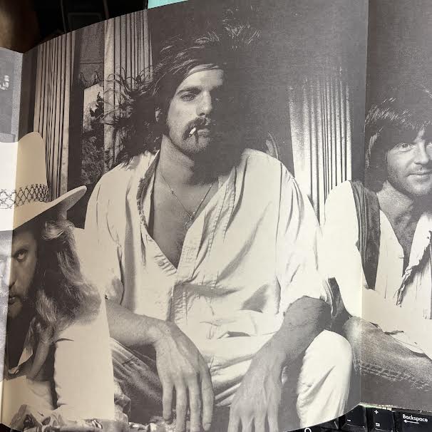 Hotel California (VINYL) | Very Good (VG) Very Good (VG) Get Cheap Vinyl
