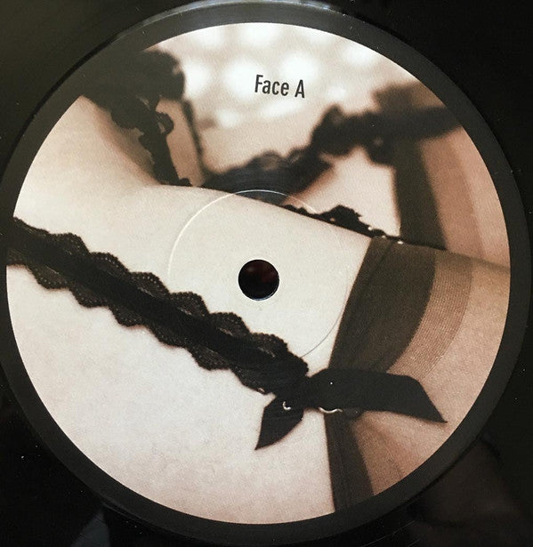 Musique Classée X | Mint (M) Mint (M) Get Cheap Vinyl