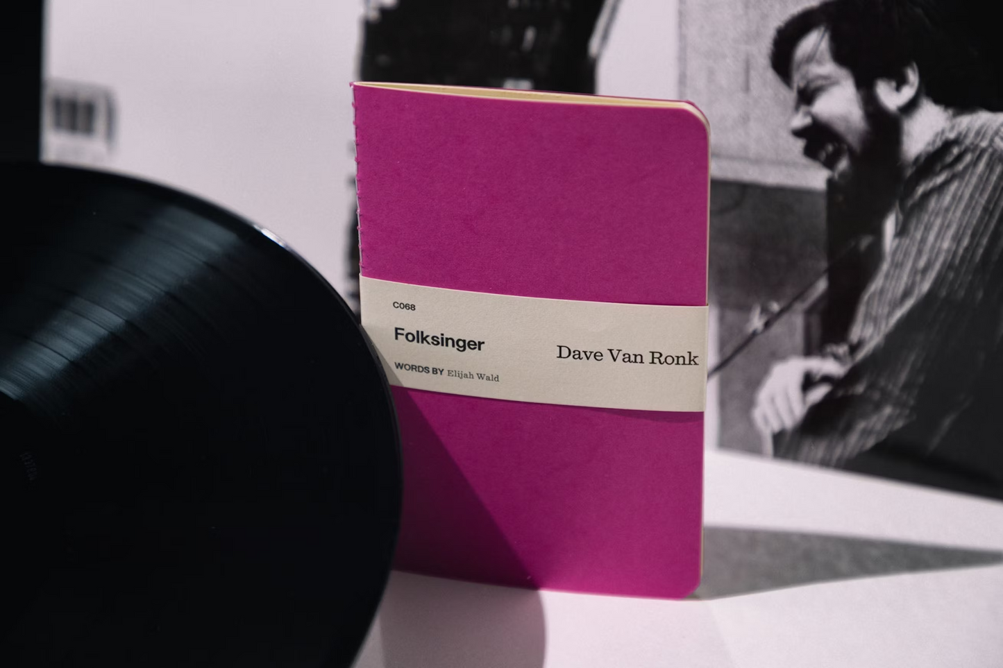 Folksinger (VMP | 180 GRAM VINYL) | Mint (M) Mint (M) Get Cheap Vinyl