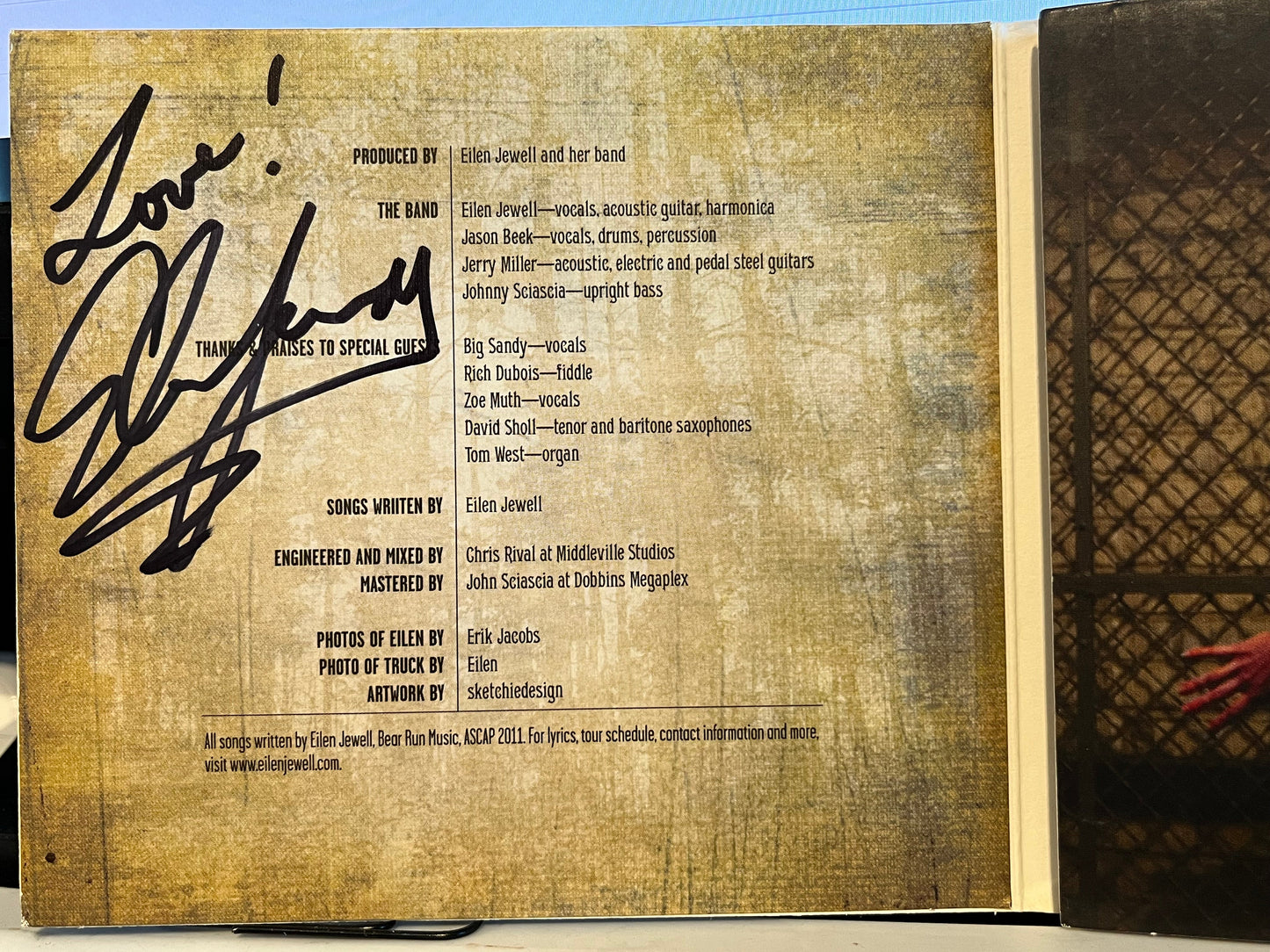 Queen Of The Minor Key *SIGNED* | Excellent (EX) Excellent (EX) Get Cheap Vinyl