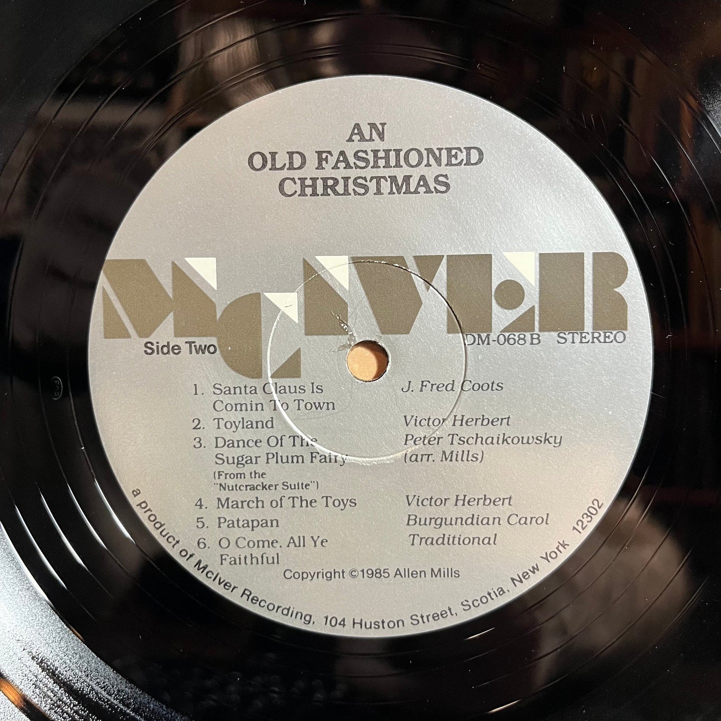 An Old Fashioned Christmas - Proctor's Schenectady (VINYL) | Near Mint (NM or M-) Near Mint (NM or M-) Get Cheap Vinyl