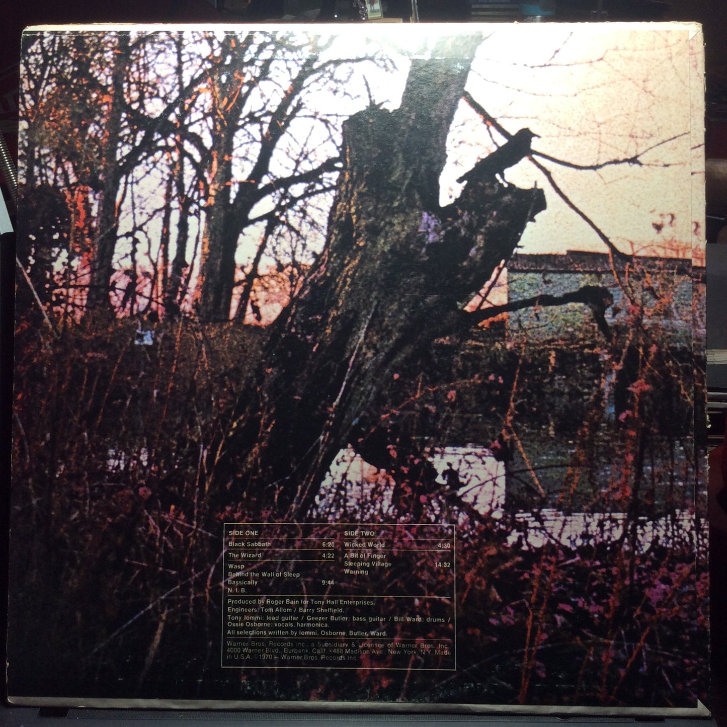 Black Sabbath (VINYL) | Excellent+ (EX+) Very Good Plus (VG+) Get Cheap Vinyl