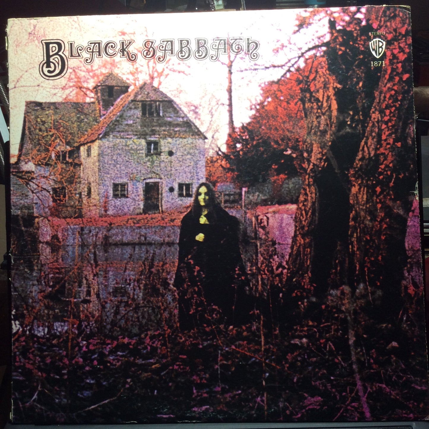 Black Sabbath (VINYL) | Excellent+ (EX+) Very Good Plus (VG+) Get Cheap Vinyl