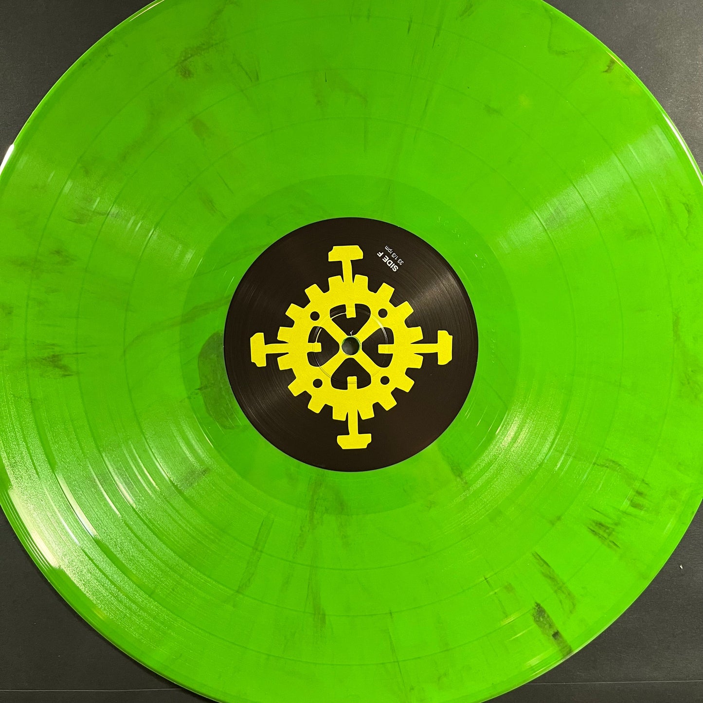 Bloody Kisses (3xVINYL) *GREEN WITH BLACK SWIRL* | Near Mint (NM) Near Mint (NM) Get Cheap Vinyl