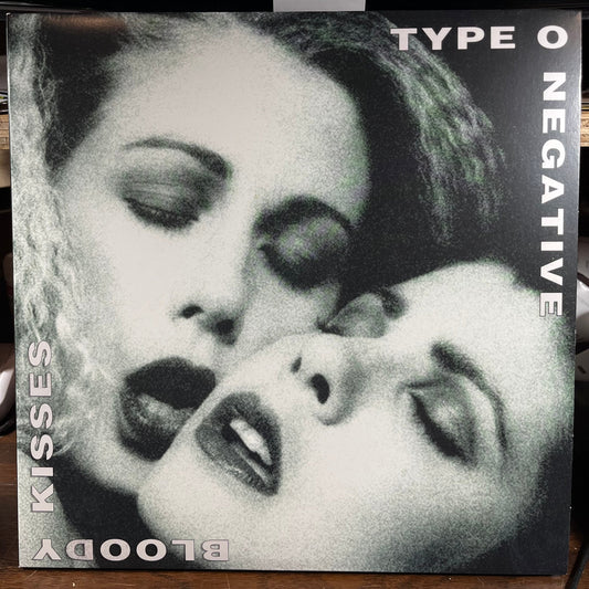 Bloody Kisses (3xVINYL) *GREEN WITH BLACK SWIRL* | Near Mint (NM) Near Mint (NM) Get Cheap Vinyl