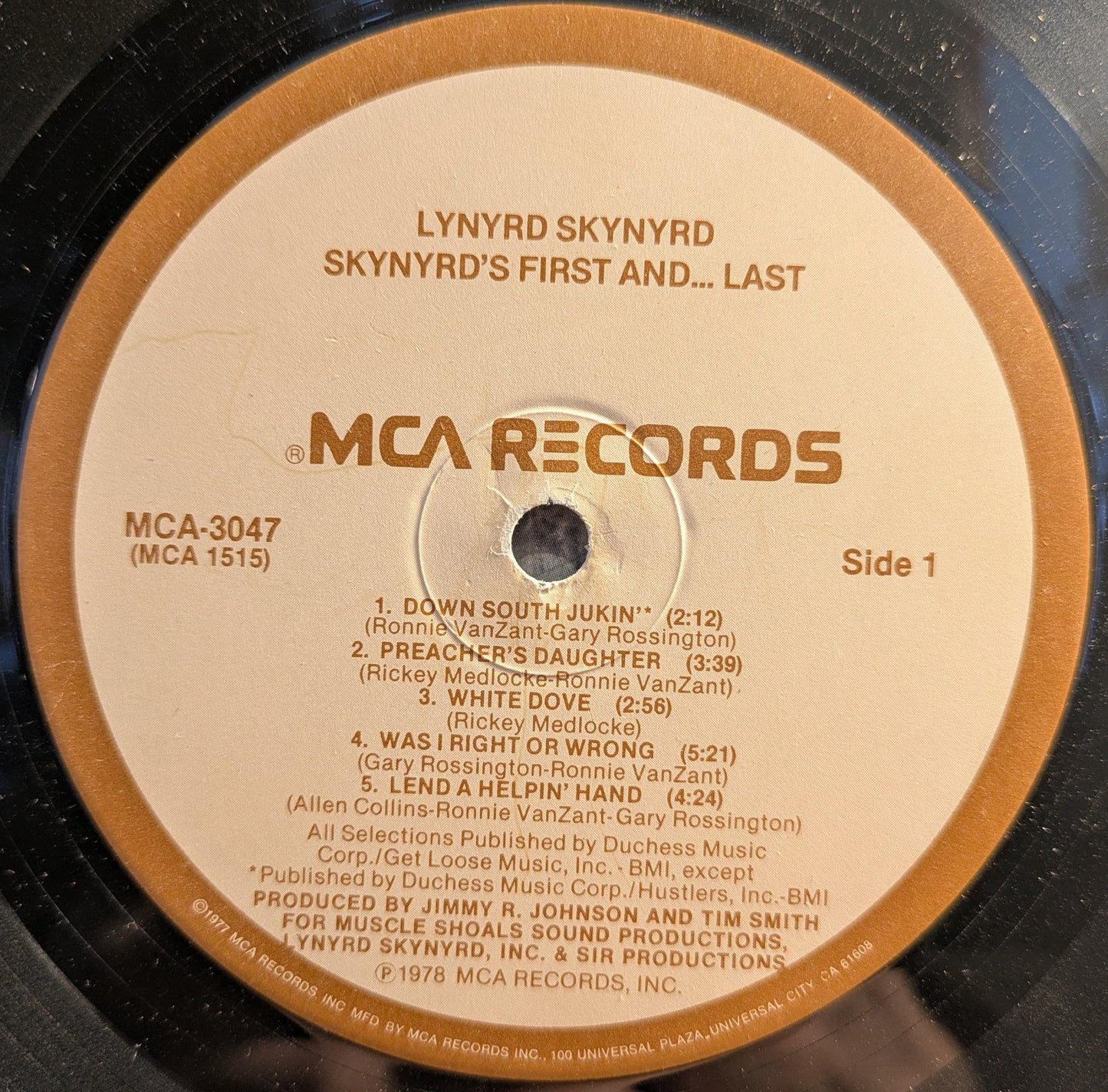 Skynyrd's First And... Last (VINYL) | Excellent (EX) Very Good Plus (VG+) Get Cheap Vinyl