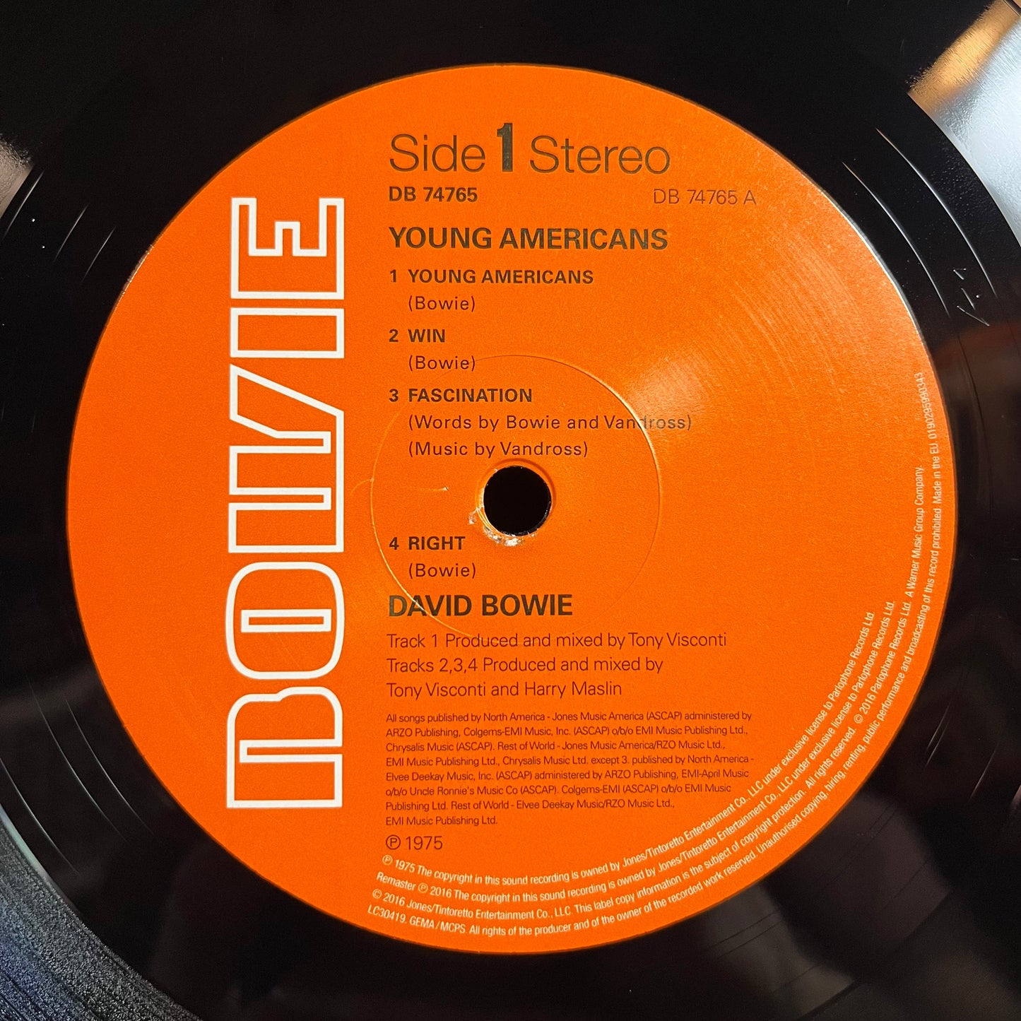 Young Americans (VINYL) | Near Mint (NM) Excellent (EX) Get Cheap Vinyl
