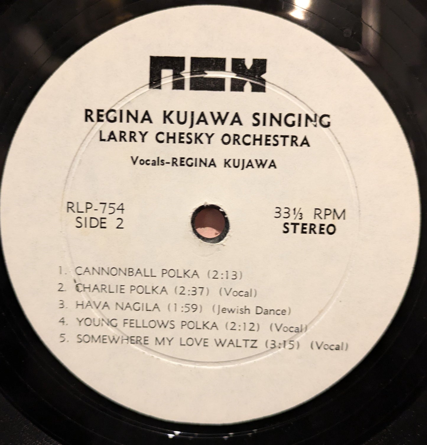 Regina Kujawa Singing | Very Good Plus (VG+) Excellent+ (EX+) Get Cheap Vinyl